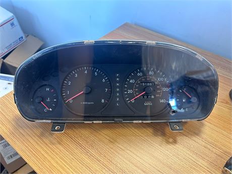 HYUNDAI SONATA INSTRUMENT GAUGE CLUSTER 151,883 MILES OEM 2001