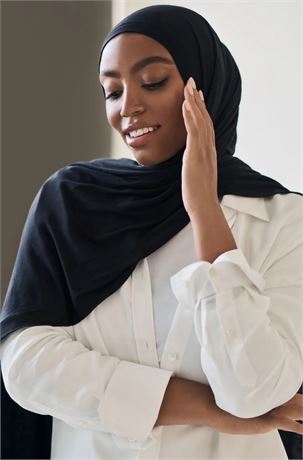 SIZE: 65"X 27" HAUTE HIJAB  Premium Jersey Hijab - Jet Black