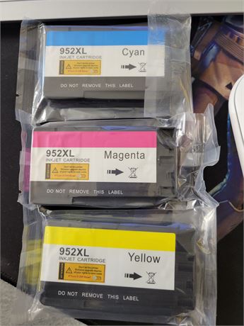HP 952XL High-Yield Cyan/Magenta/Yellow Ink Cartridges COMBO PACK