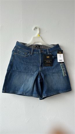 SHORT 10 MEDIUM, LEE RELAXED FIT A-LINE MID RISE SHORTS