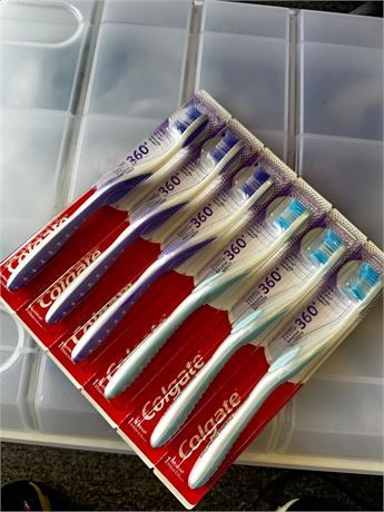 Toothbrush Adult Soft Count of 120 By Colgate