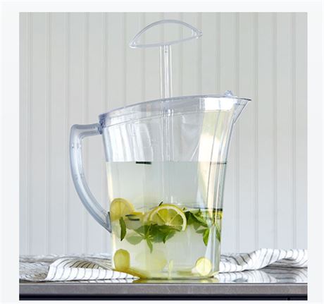 Pampered Chef FAMILY-SIZE QUICK-STIR PITCHER