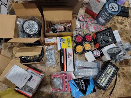 Lot of  30 assorted automotive parts and accessories