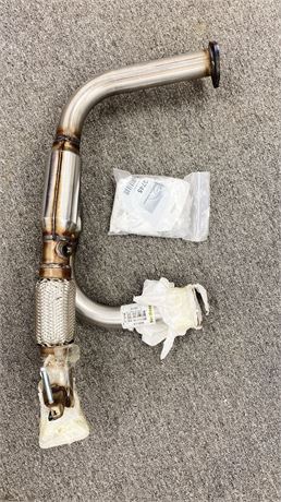 Northeastern Exhaust - Front Exhaust Flex Pipe with bolts Compatible With: 1999-