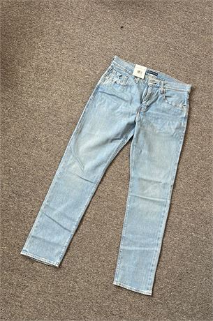 32*32, LEVIS 502 TAPER LOW RISE WITH REGULAR FIT THROUGH THE THIGH