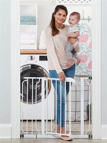 Regalo Easy Step 38.5-Inch (97.75cm) Extra Wide Baby Gate, Award Winning Brand,