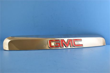OEM 2009-2016 GMC Acadia Rear Trunk Chrome Molding Emb...