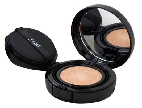 J.Cat Beauty - All-in-One Foundation Cushion Compact Porcelain - 0.46 Oz.