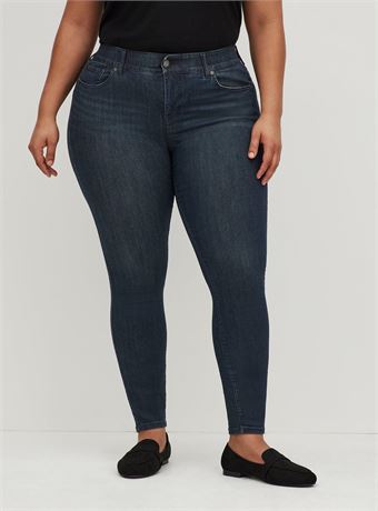 SIZE: 24R - Bombshell Skinny Premium Stretch High-Rise Jean